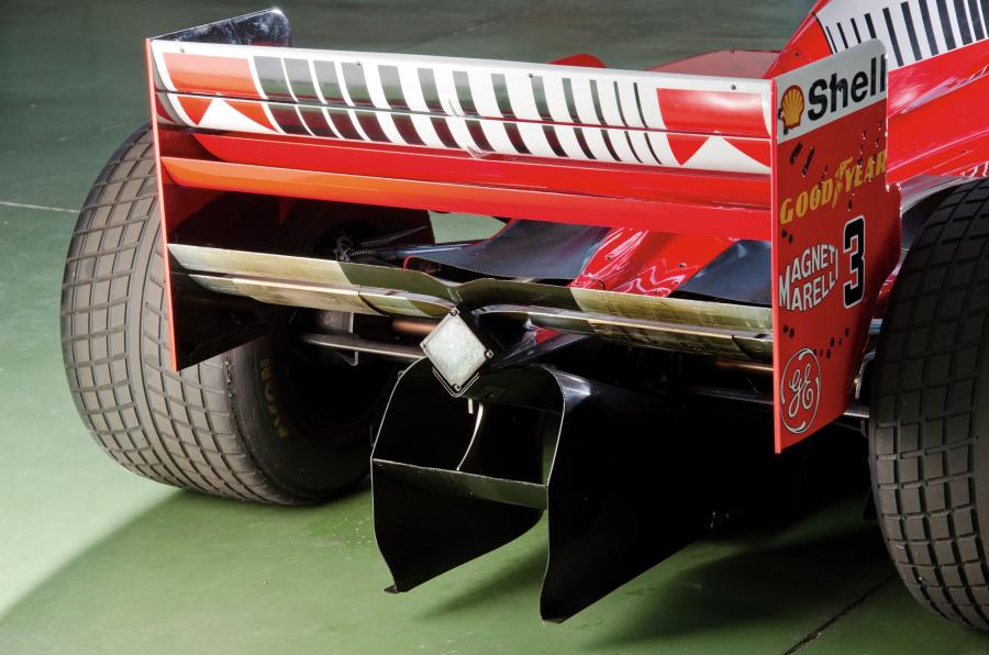  Ferrari F300 Formula One Racing Car 1998 года  (фото 5 из 23)